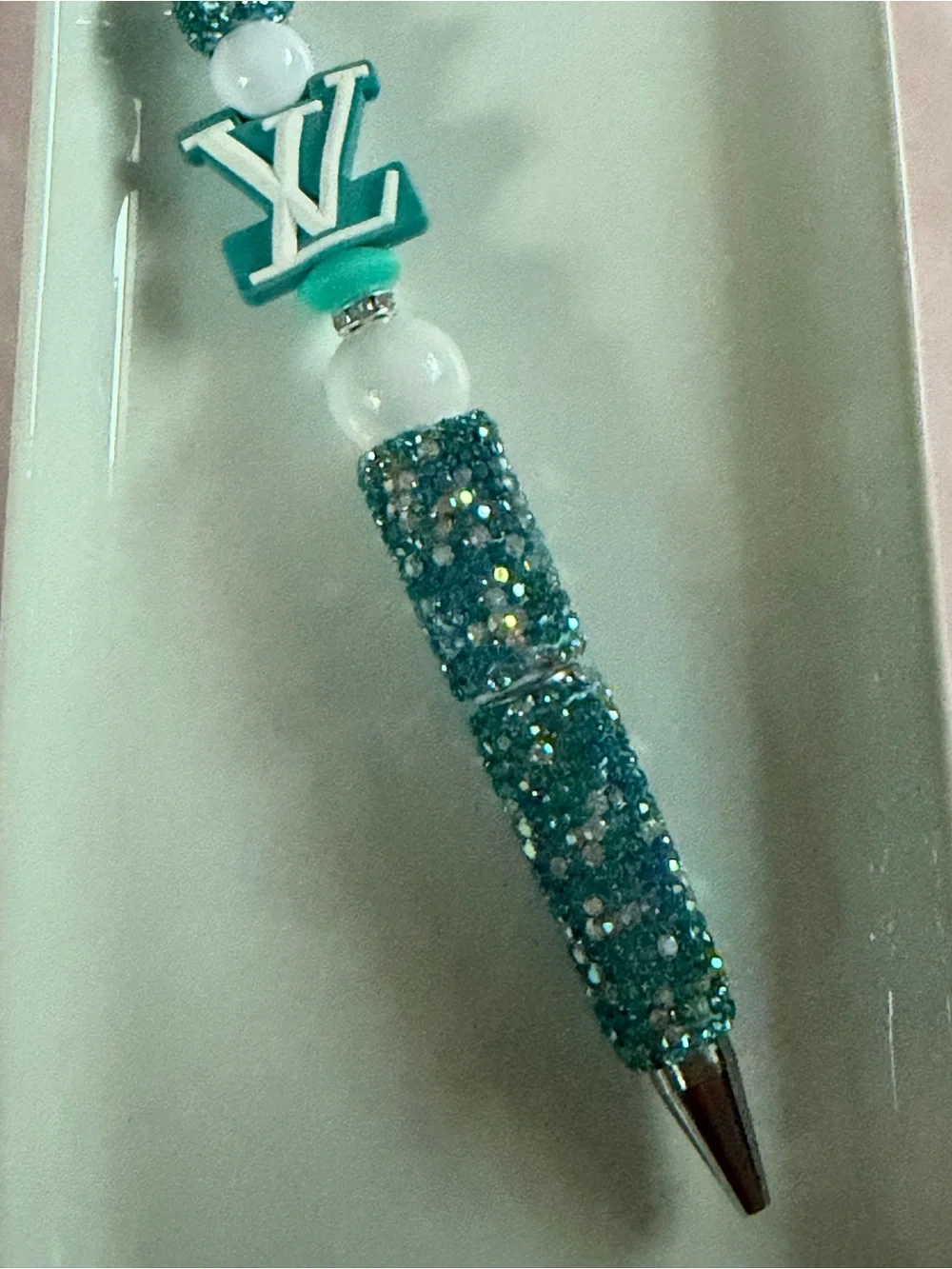 BEADED PEN